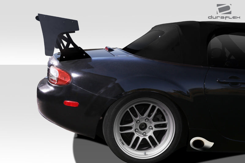 Universal 66" Duraflex VRX V2 Short Wing Complete Kit - 9 Piece - Includes VRX Air Foil Blade (113236) VRX Wing Stands (113242) VRX Wing V2 End Caps (113246) VRX Hardware Kit (115111)