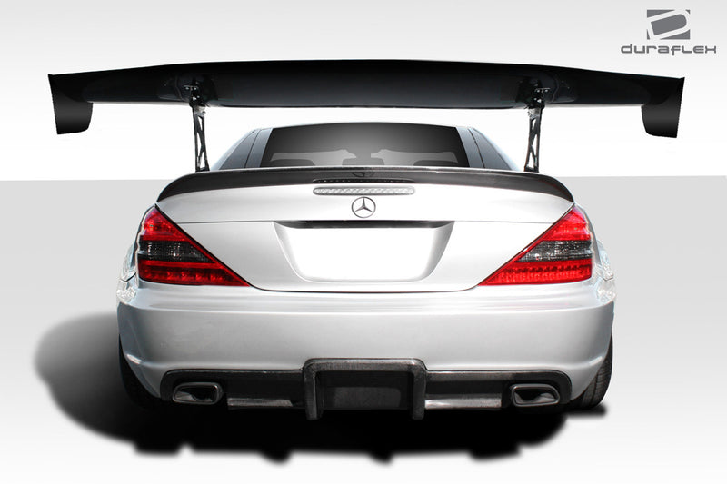 Universal 80" Duraflex VRX V1 Short Wing Complete Kit - 9 Piece Includes VRX Air Foil Blade (114477) VRX Wing Stands (113242) VRX V1 End Caps (113244) VRX Hardware Kit (115111)