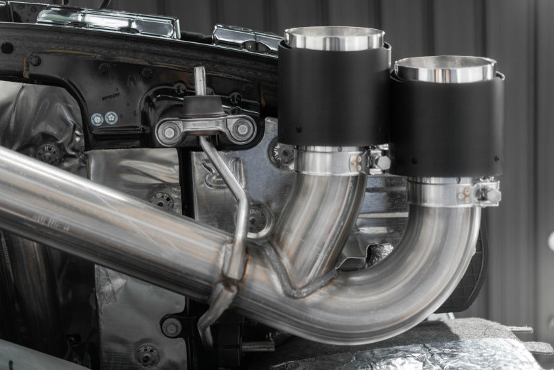 MBRP 20-23 Chevrolet Corvette C8 3in Cat Back Quad Split Rear Exit avec embouts en fibre de carbone - T304