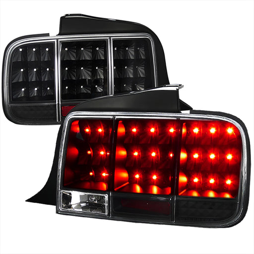 Spec-D 05-09 Ford Mustang  05-09 Ford Mustang Seq Led T.L - Black   LT-MST05JMLED-SQ-TM