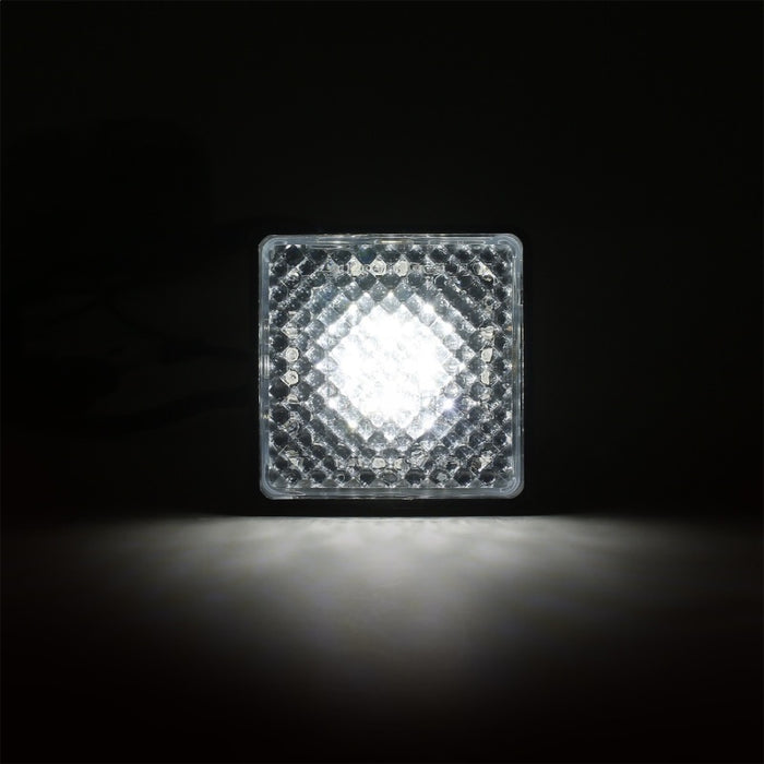 Lampe d'attelage LED universelle ANZO - Lentille transparente/boîtier noir
