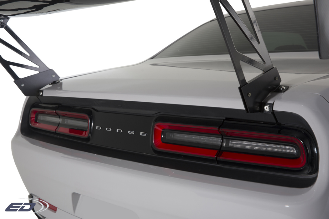 Support de montage inférieur d'aile Dodge Challenger VRX 2008-2021 - 4 pièces (S)