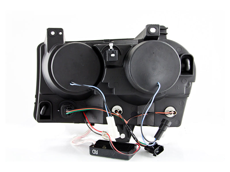 Phares de projecteur ANZO 2005-2010 Chrysler 300 avec halo noir (ne convient pas aux modèles S)