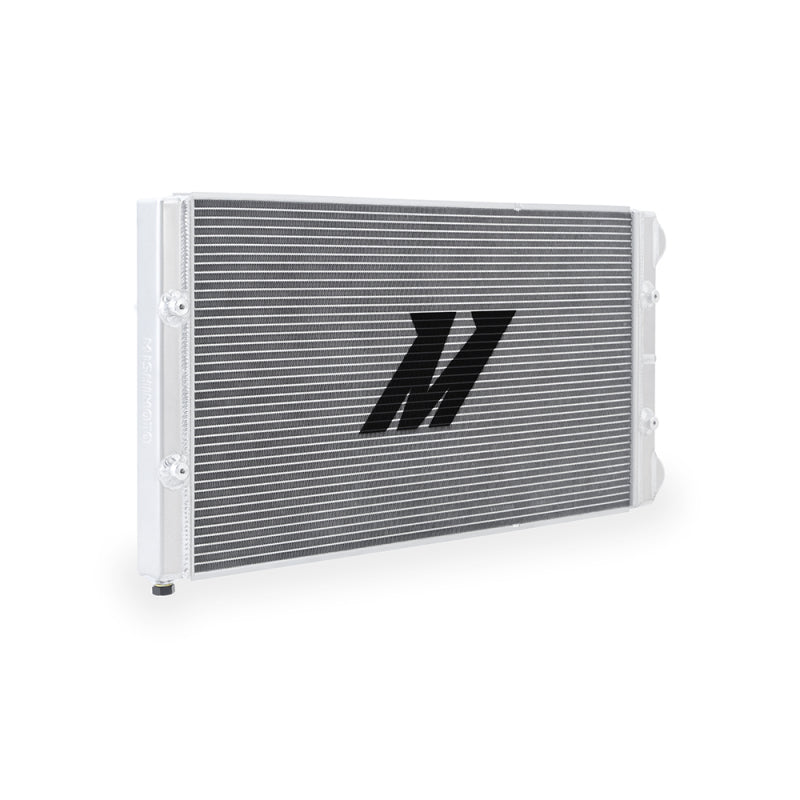 Radiateur de performance en aluminium universel prêt pour la course Mishimoto V2