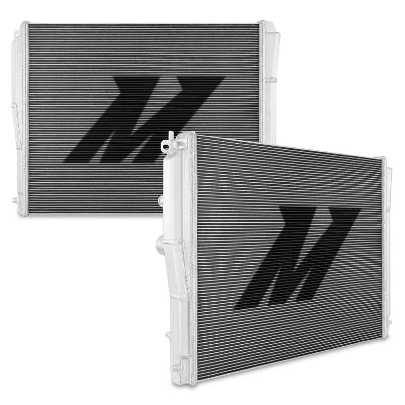 Radiateur de performance en aluminium Mishimoto pour Toyota Supra GR 3.0L 2020 et plus