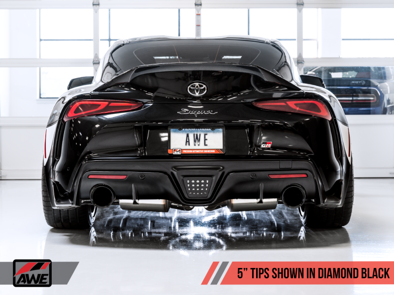 AWE Tuning 2020 Toyota Supra A90 Échappement Touring Edition Résonné - Embouts noirs diamant 5 pouces