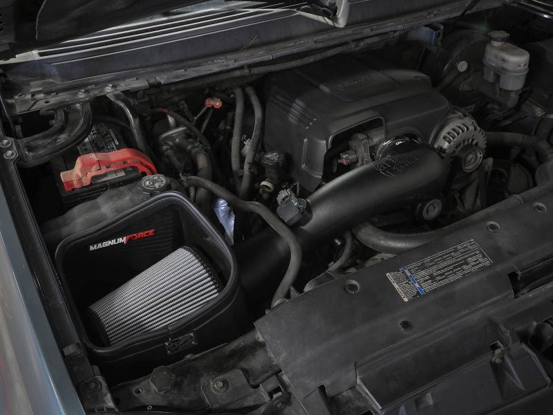 Système d'admission d'air froid aFe Magnum FORCE Stage-2 Pro Dry S 09-14 Chevrolet Silverado / GMC Yukon