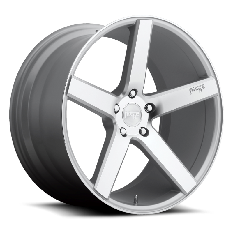 Niche M135 MILAN 18X8 5X114.3 ET40 72.56 Gloss Silver Machined