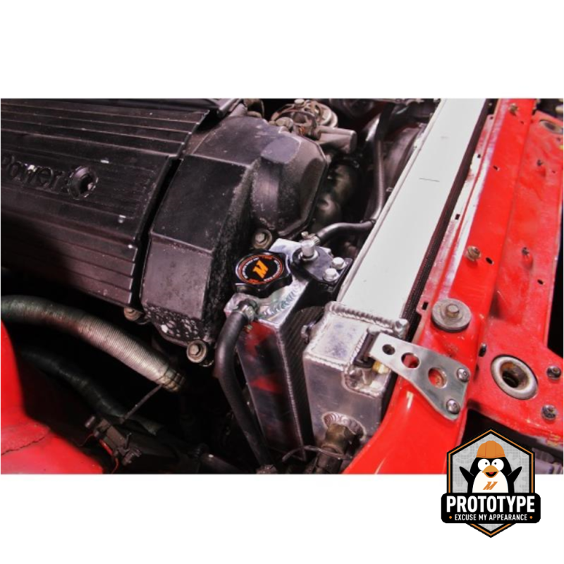 Vase d'expansion de liquide de refroidissement en aluminium Mishimoto pour BMW Série 3 E36 (92-99)