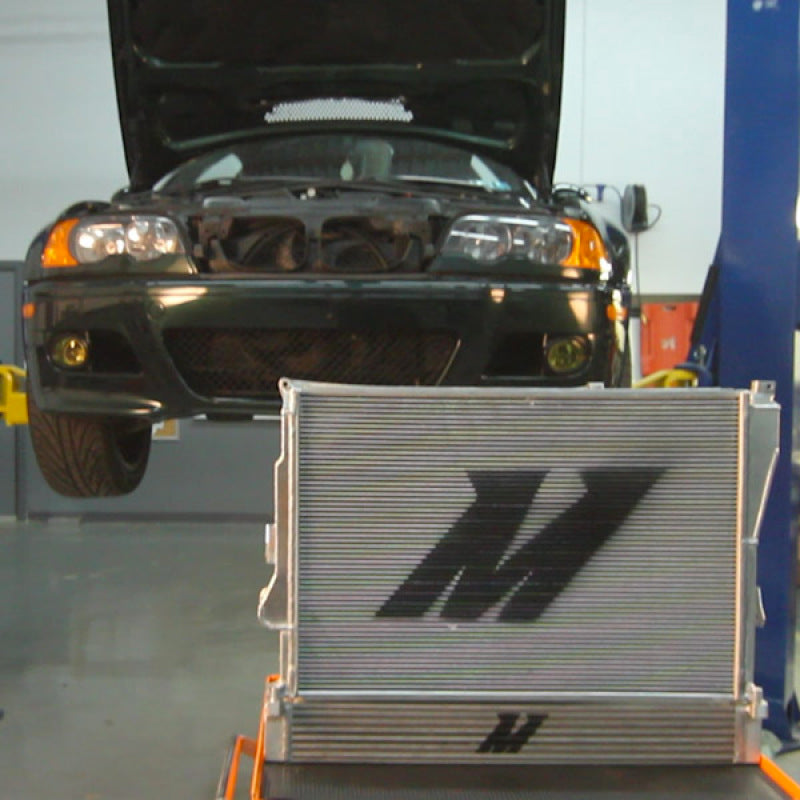 Kit refroidisseur d'huile Mishimoto pour BMW E46 M3
