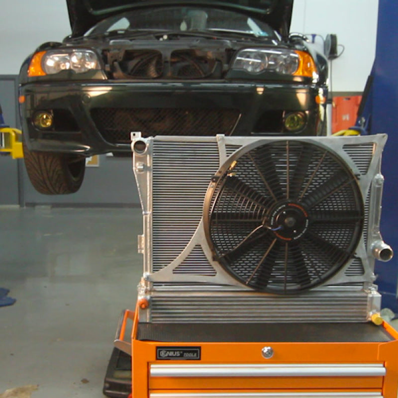 Kit refroidisseur d'huile Mishimoto pour BMW E46 M3