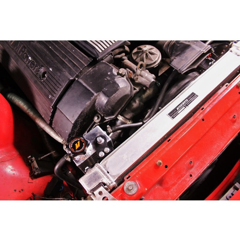 Vase d'expansion de liquide de refroidissement en aluminium Mishimoto pour BMW Série 3 E36 (92-99)