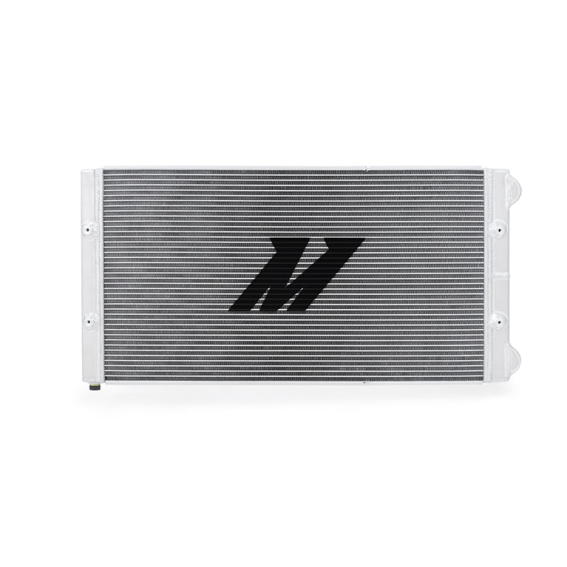 Radiateur de performance en aluminium universel prêt pour la course Mishimoto V2