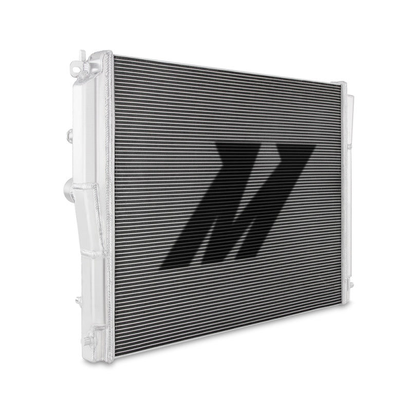 Radiateur de performance en aluminium Mishimoto pour Toyota Supra GR 3.0L 2020 et plus